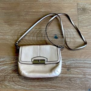 Coach small purse with shoulder string
